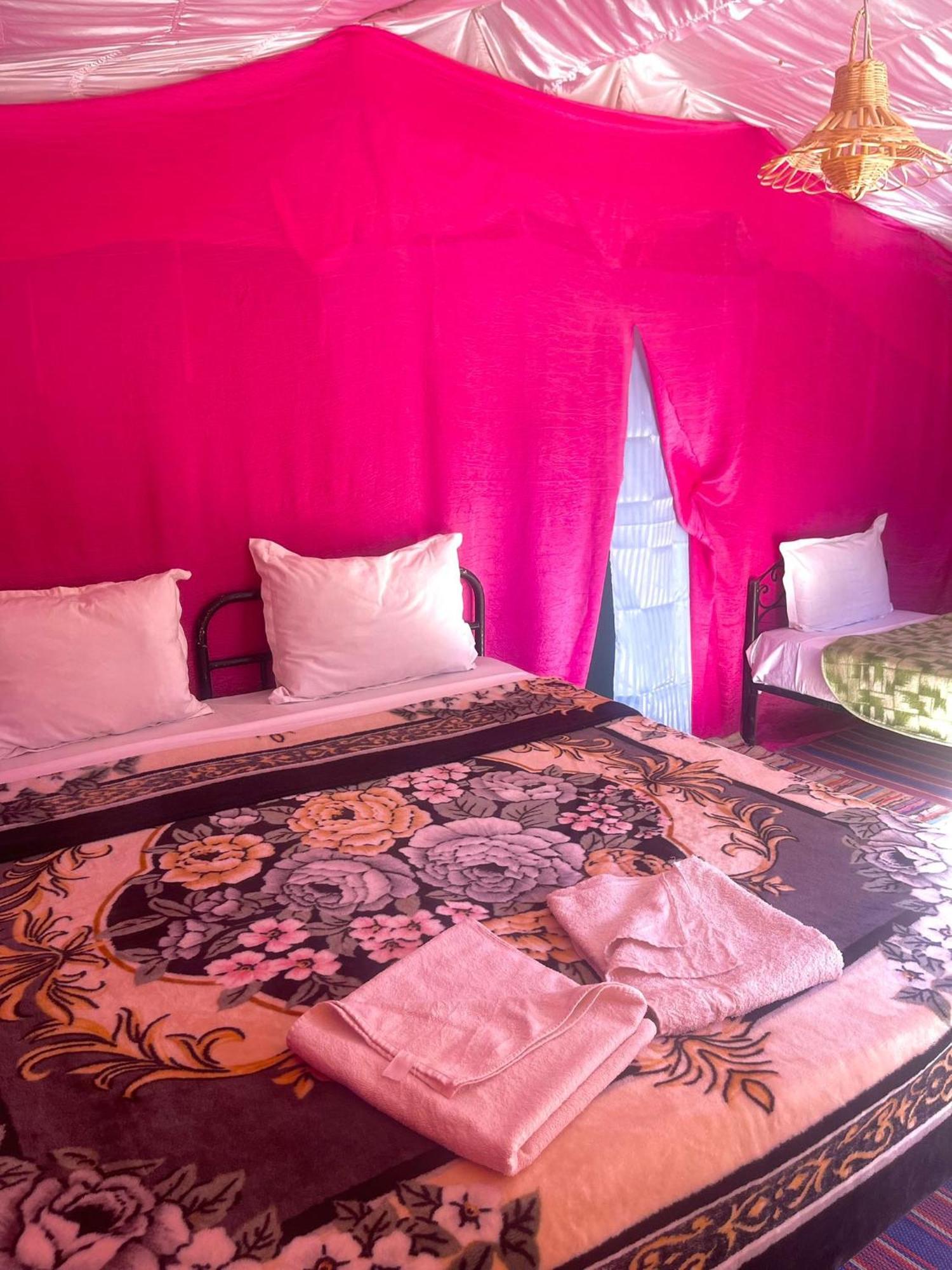 Bivouac Lot Of Stars Villa Ouarzazate Ngoại thất bức ảnh